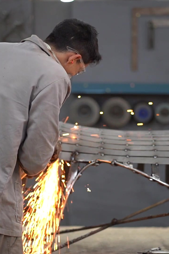 Hombre trabajando Hombre trabajando